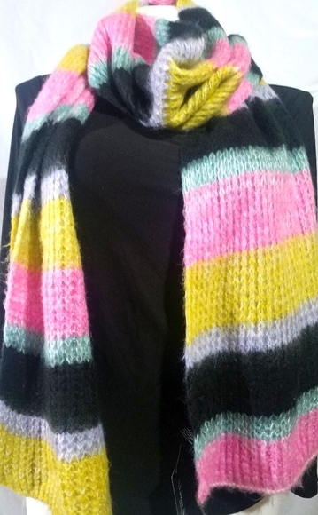 ☃️Marcus Adler knit scarf - Picture 1 of 5